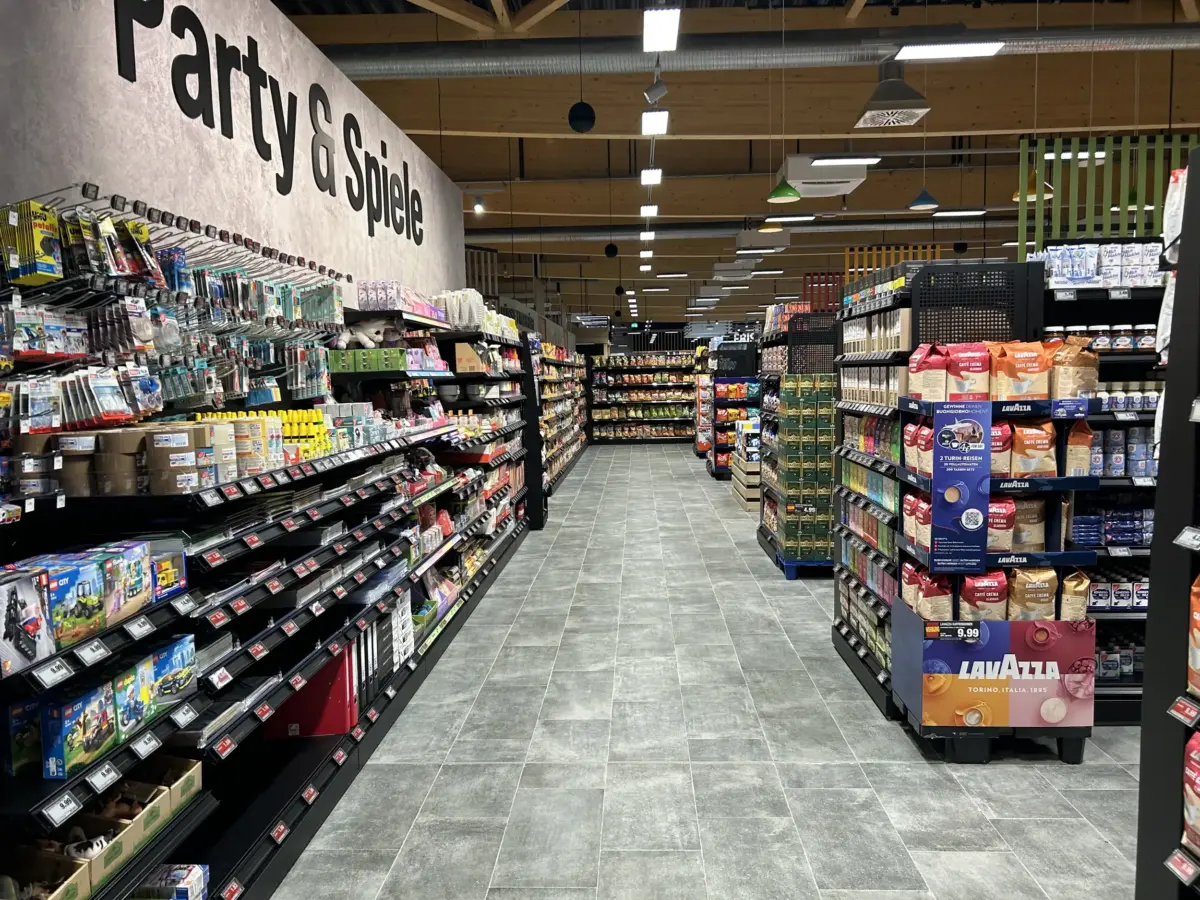EDEKA Taucha Innenraum